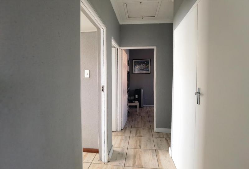 4 Bedroom Property for Sale in Goodwood Estate Western Cape